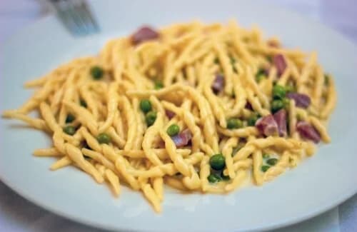 Tagliatelle bez glutena Farabella® Plus+ od integralnog riža i teff-a sa confit cherry paradajzom i kremom od avokada